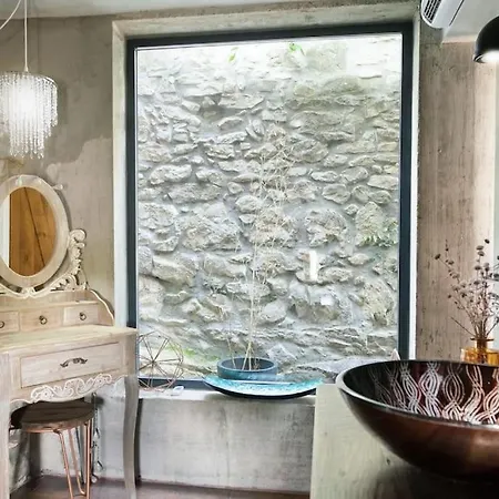 Trohi Homes 빌라 Susnjevica