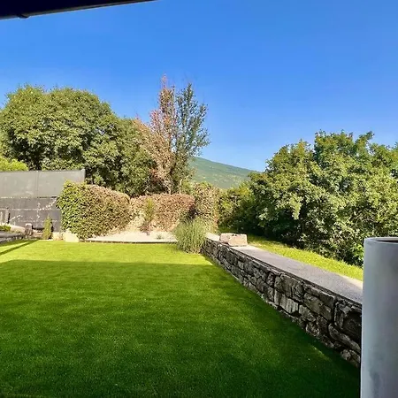 Villa Trohi Homes - Soulful Istrian Hideaway *