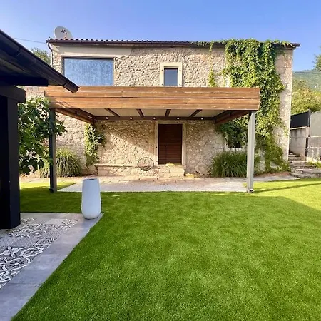 Villa Trohi Homes - Soulful Istrian Hideaway *