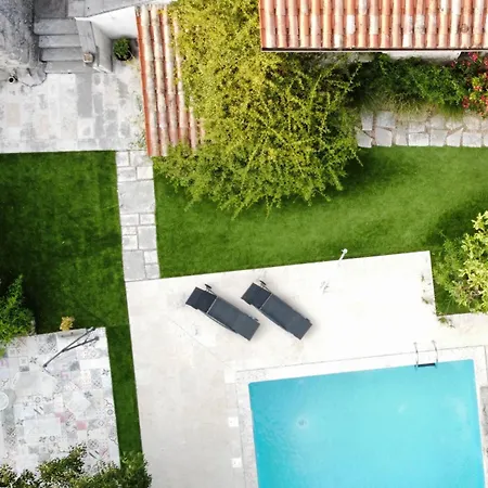 Trohi Homes - Soulful Istrian Hideaway Villa *