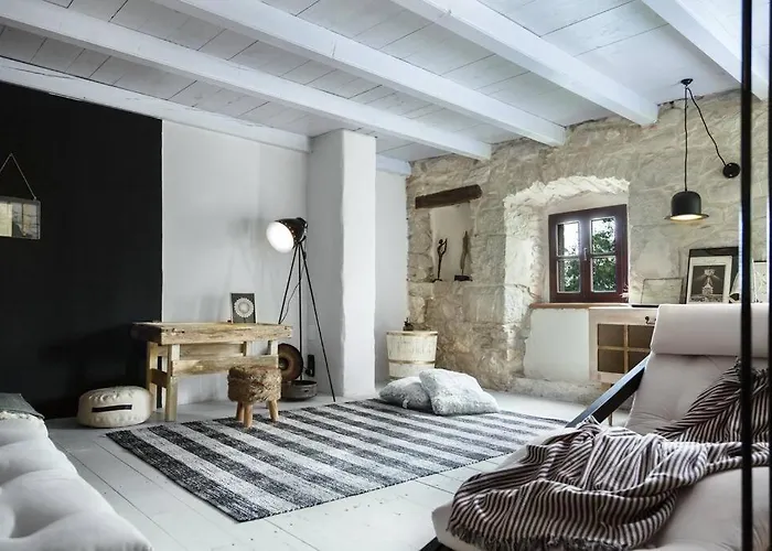 Villa Trohi Homes - Soulful Istrian Hideaway Susnjevica