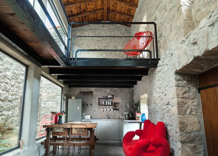 Villa Trohi Homes - Soulful Istrian Hideaway *