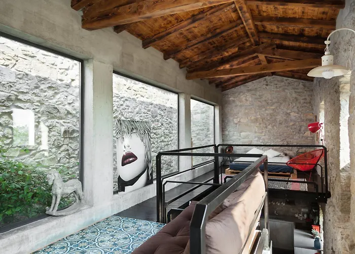 Trohi Homes - Soulful Istrian Hideaway *