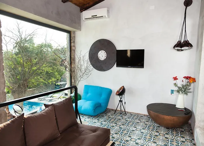 Villa Trohi Homes - Soulful Istrian Hideaway